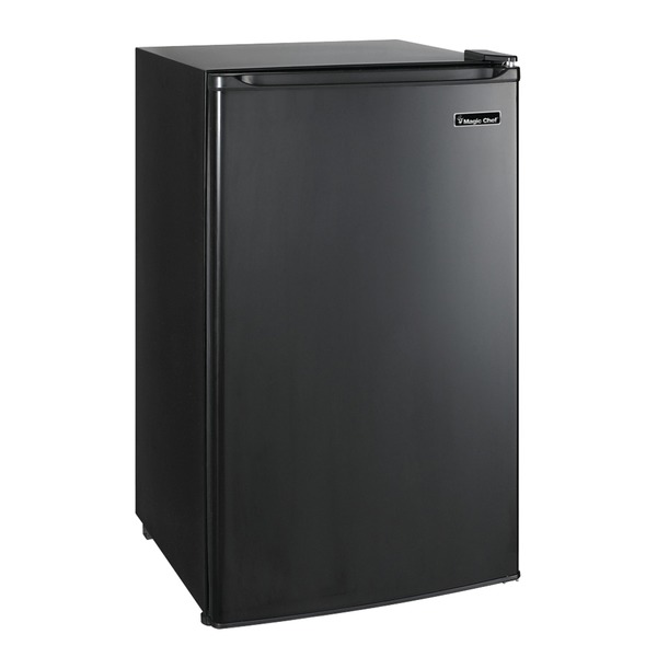 Magic Chef MCBR350B2 3.5 Cubic-Foot Mini Refrigerator (Black)